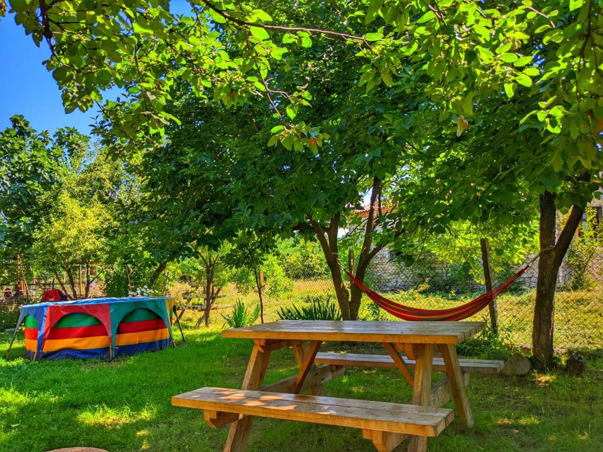 Veli Guest House • Საოჯახო Სასტუმრო Ველი Zemo Alvani Exteriör bild